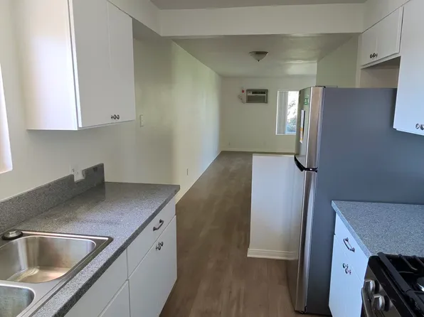 5762 Kingman Ave APT 5, Buena Park, CA 90621