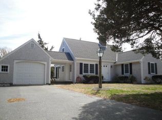 2 Cove Rd, South Dennis, MA 02660