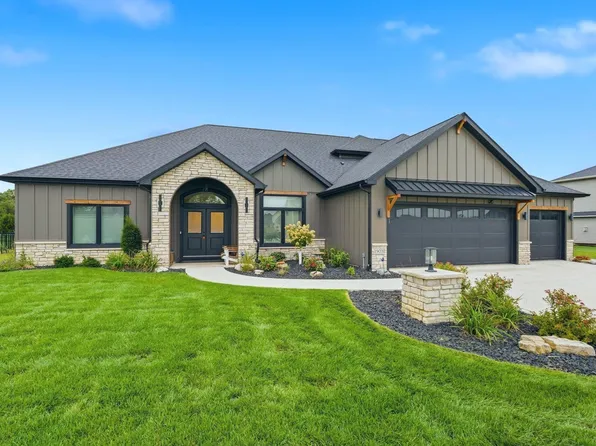 19031 Ringo Rd, Auburn, IN 46706