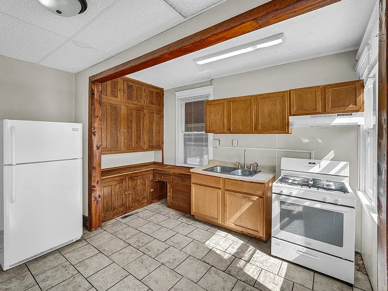 1617 W Barker Ave — Photo 12