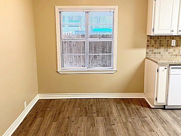 75 Jordan Dr — Photo 3