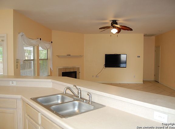 5th image of 2019 Canyon Vista Dr