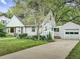 629 Piper Dr, Madison, WI 53711