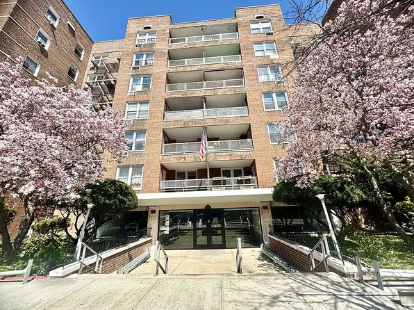 60-11 Broadway APT 6A, Woodside, NY 11377