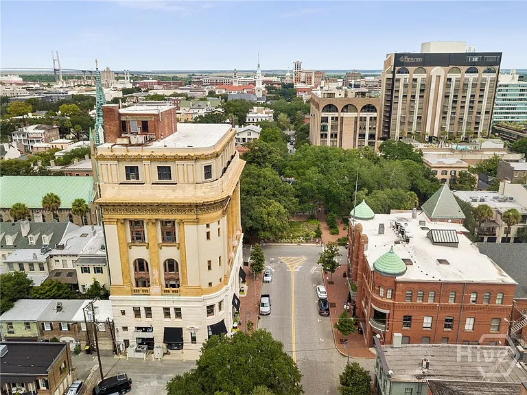 15 E Jones St #1B — Photo 32