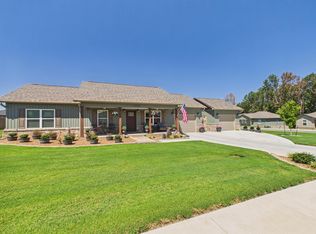 1404 Hobbs Ct, Mountain Home, AR 72653