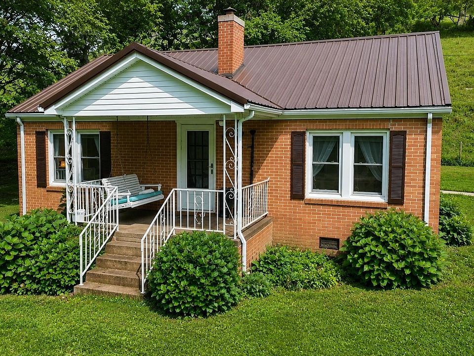 1st image of 2039 Blackburn Hollow Rd