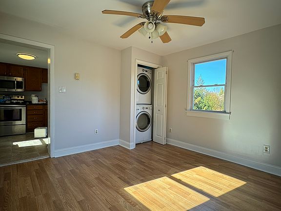 Dining room / Office with washer and dryer