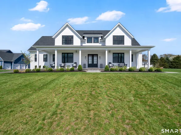 3 Garnet Lane, Ellington, CT 06029