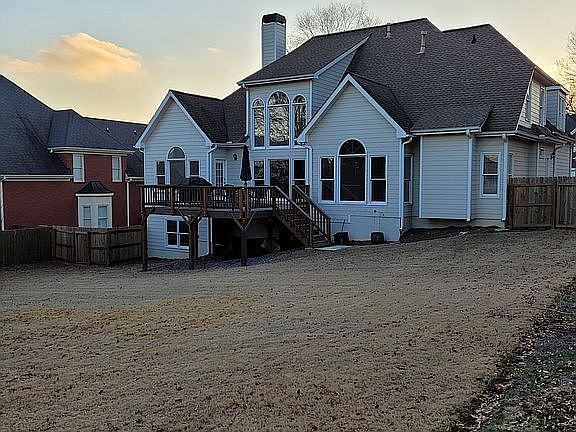 4th image of 4514 Outlook Dr NE