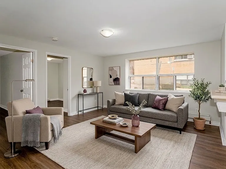107 Grand Ave — Photo 2