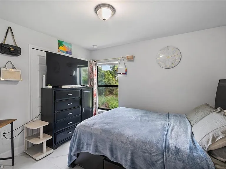 3008 Floyd Ave S — Photo 14