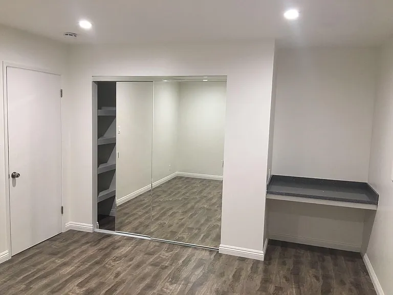 2323 Scott Rd — Photo 12