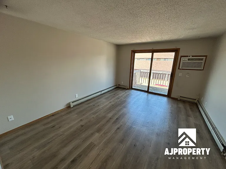 1312 E Keystone Dr #9 — Photo 4