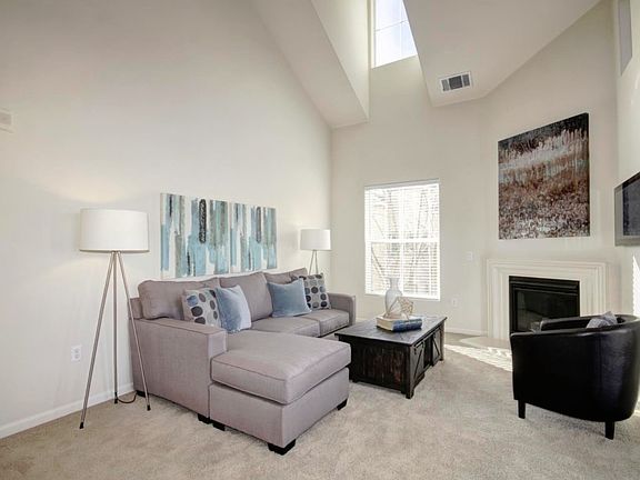 5th image of 1612 Vessona Cir