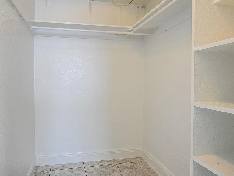 7640 Carlyle Ave #10A — Photo 19