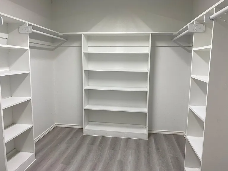7397 FM 1377 — Photo 11