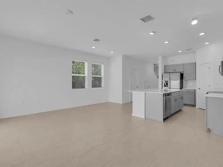 3010 Canary Ave — Photo 37