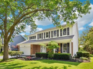 366 Clarewood Cir, Grayslake, IL 60030