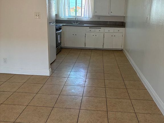 4th image of 436-442 E Market St #4423