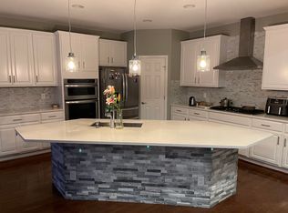 42410 Grahams Stable Sq, Ashburn, VA 20148