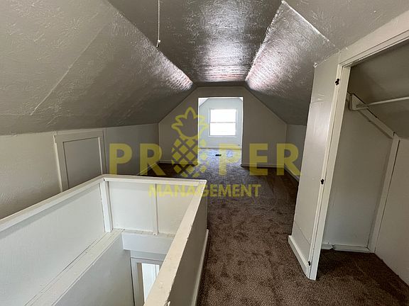 5th image of 413 Harriet St