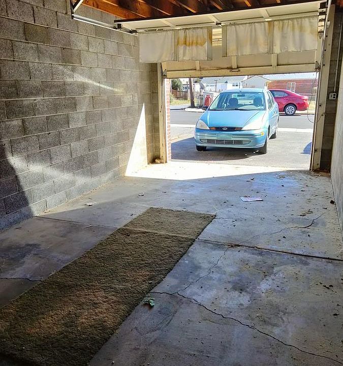 2nd image of 827 N 20th St #2