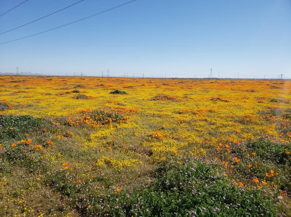 110 Stw Pav Vic Ave #G8, Lancaster, CA 93536