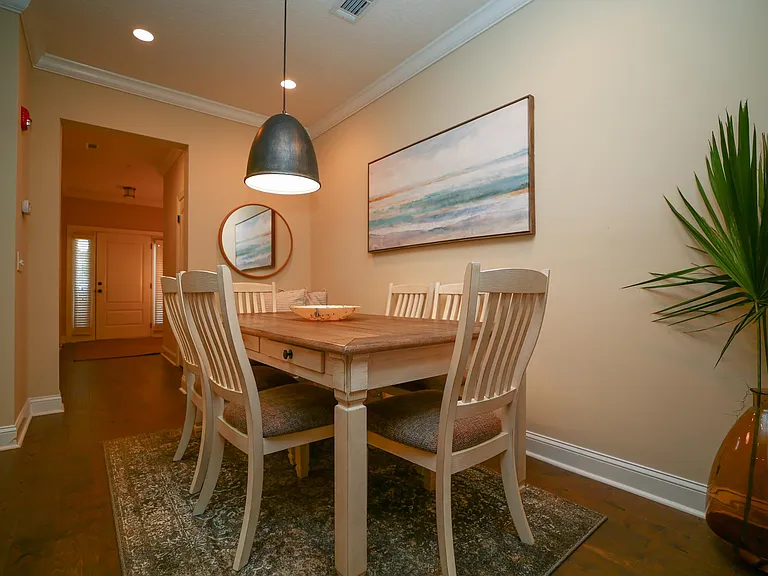 801 Mariners Cir — Photo 9