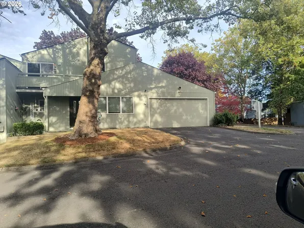 1608 NW Rolling Hill Dr, Beaverton, OR 97006