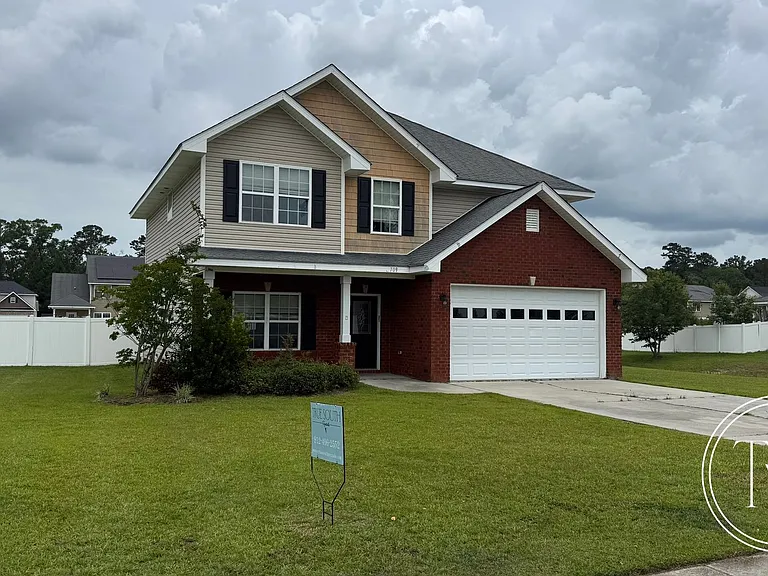 709 English Oak Dr — Photo 3