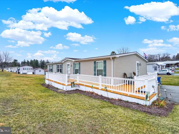139 Lisa Cir, York, PA 17406