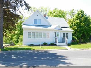 507 3rd St, Luxemburg, WI 54217