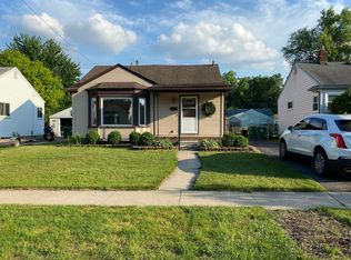 31005 Rosslyn Ave, Garden City, MI 48135