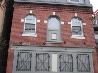 864 N 29th St, Philadelphia, PA 19130