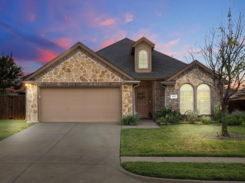 1st image of 115 Honeysuckle Ln