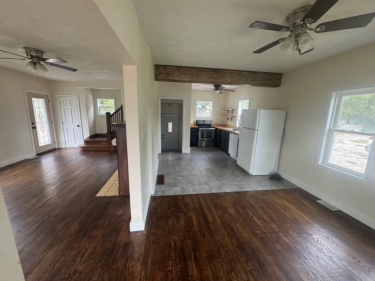 3 bed, 1500 sqft, $1,600 — Photo 3