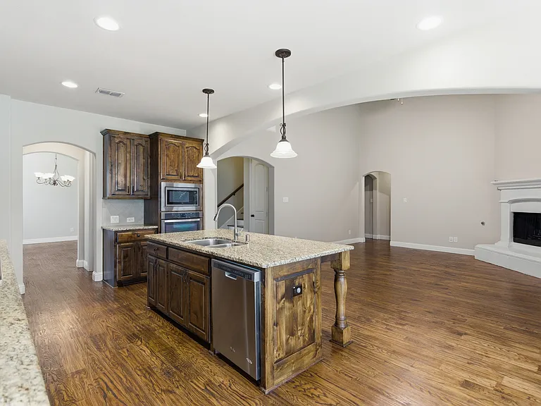 6205 Prairie Hill Ln — Photo 12