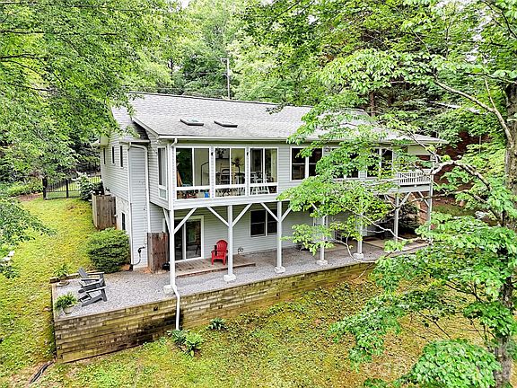2nd image of 228 Crescent Dr