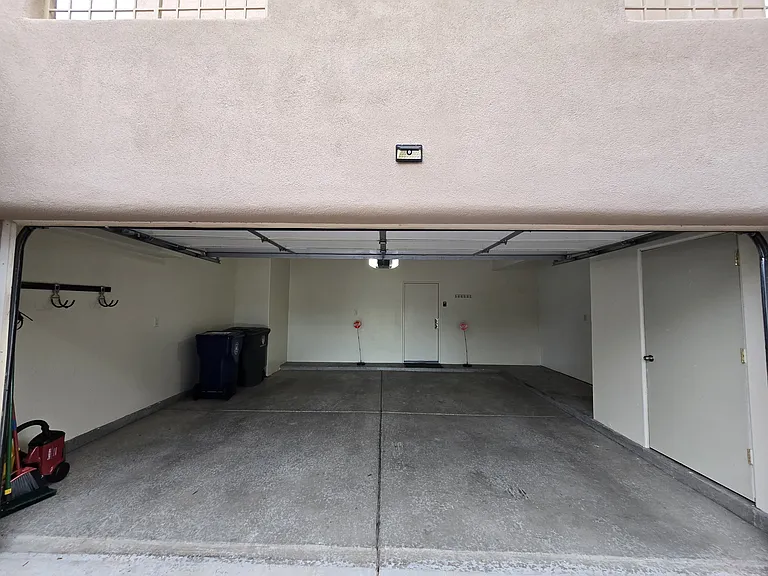 4332 Camino Lila — Photo 3