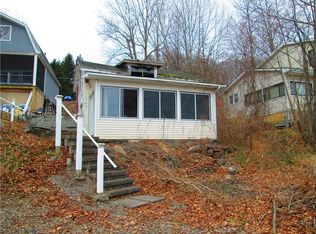 7930 N Maple Rd, Wolcott, NY 14590