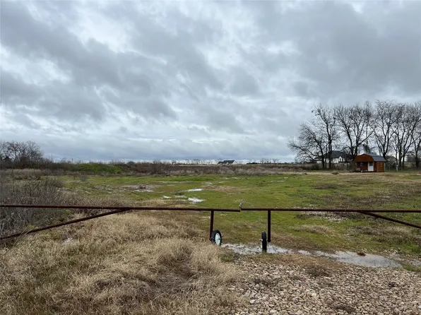 37438 64th Hwy, Wills Pt, TX 75169