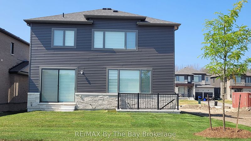 Wasaga Beach House for rent - 4 Bedrooms — photo 35