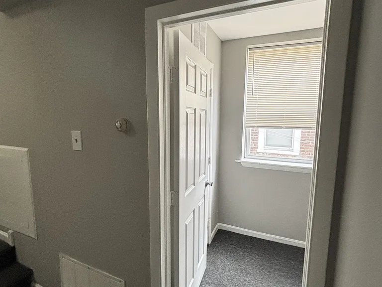 1704 W Diamond St #3F — Photo 12