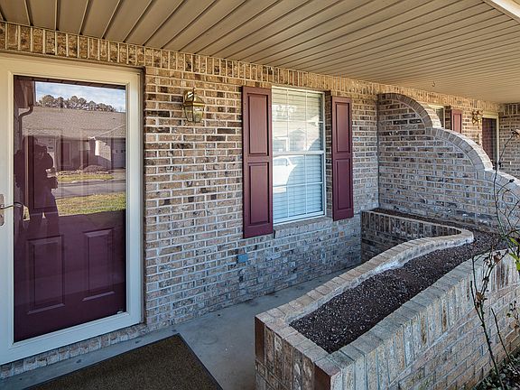 Entrance with Front Porch
