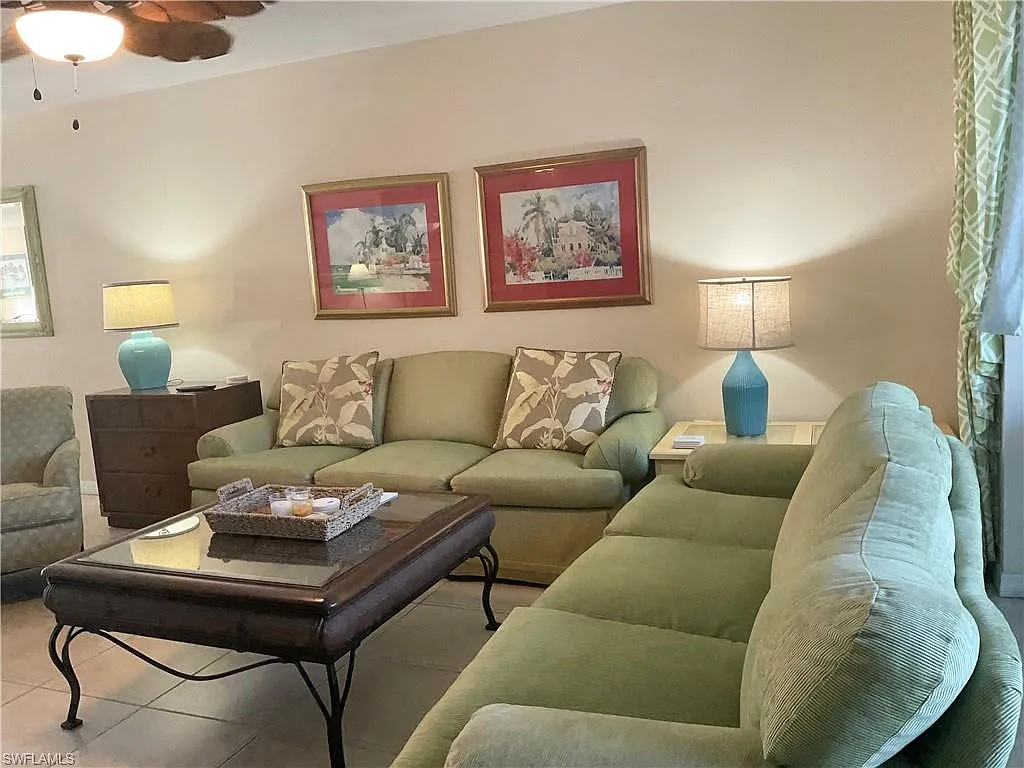2 bed, 2.0 bath, 1100 sqft, $4,000 — Photo 3