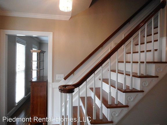 4th image of 3400 Wedgewood Pl