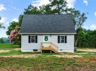 692 Howerton Rd, Dunnsville, VA 22454