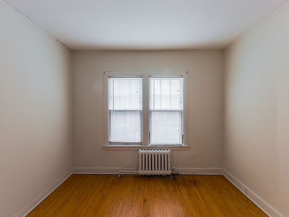 4th image of 3508 Dupont Ave S #9