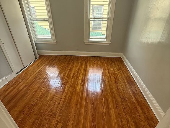 5th image of 57 Lincoln St APT 2